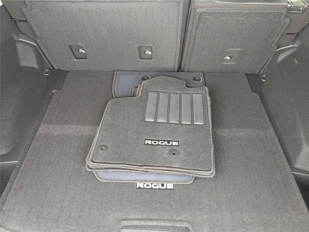 New 2026 Nissan Rogue SV AWD/4WD image 24