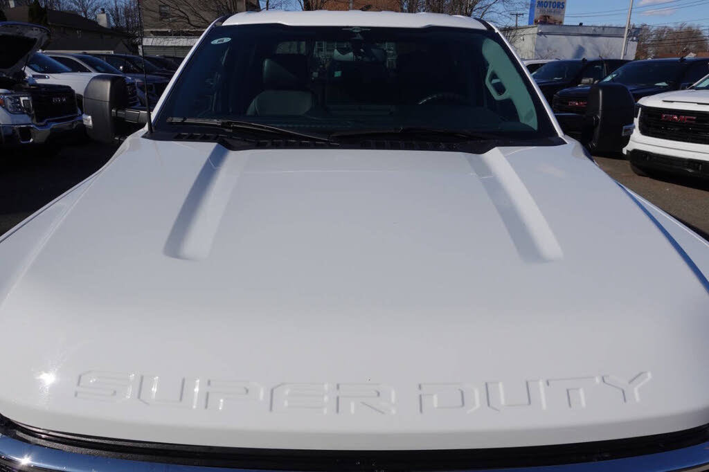 Used 2023 Ford F250 XLT AWD/4WD image 7