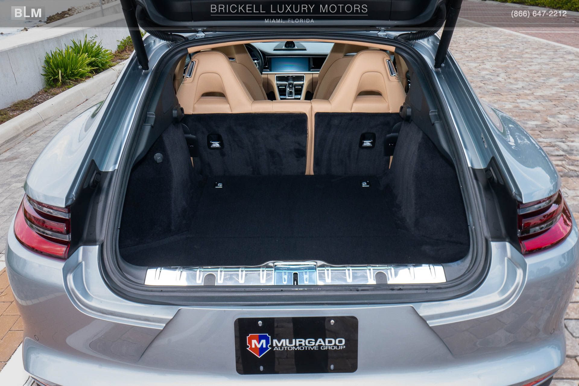 Used 2019 Porsche Panamera RWD image 13