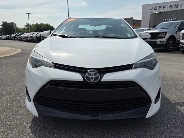Used 2018 Toyota Corolla LE FWD image 2