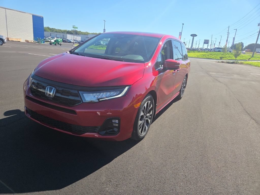 Used 2025 Honda Odyssey Elite image 2