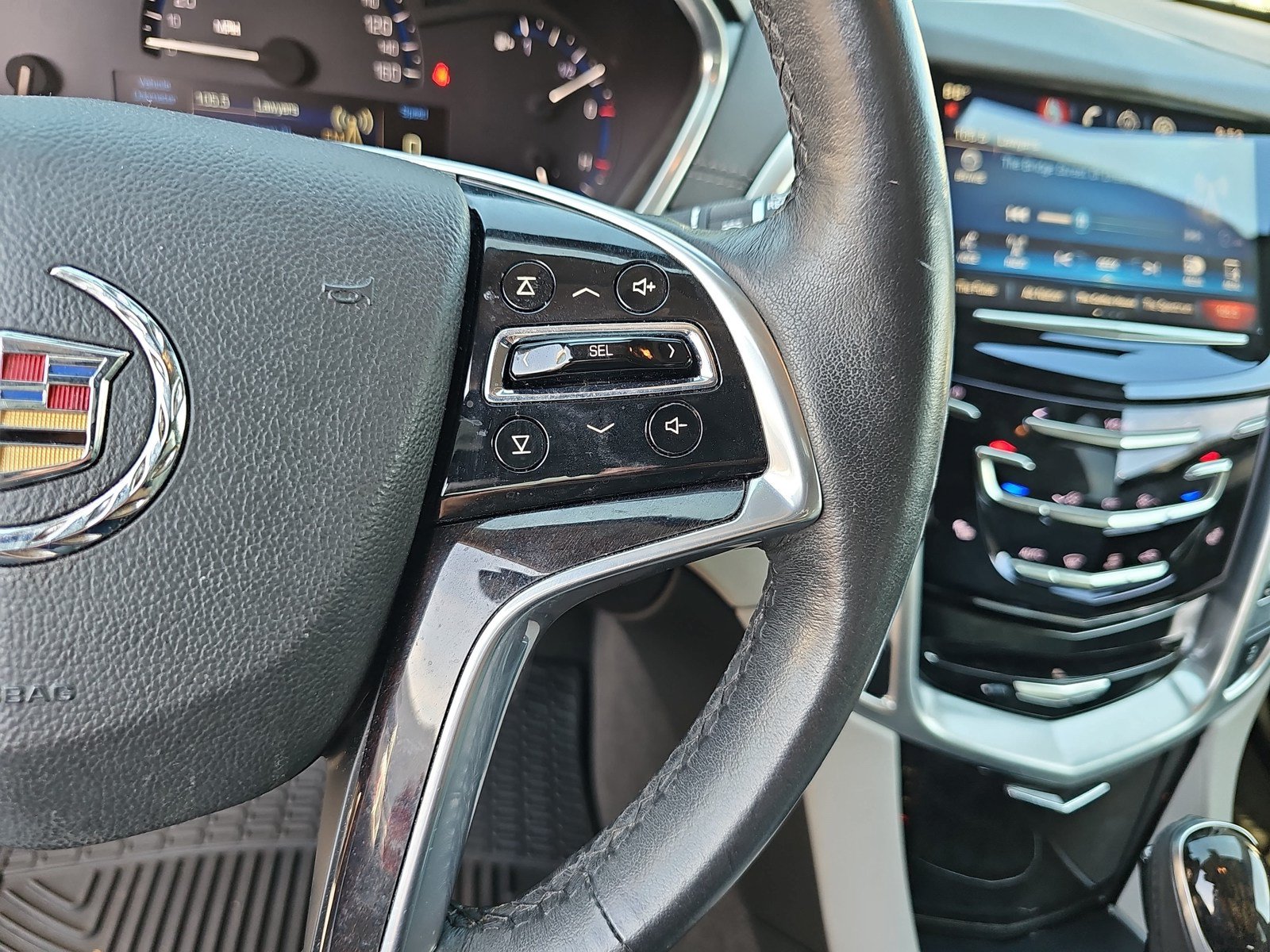 Used 2016 Cadillac SRX Performance w/ Driver Awareness Package FWD image 19