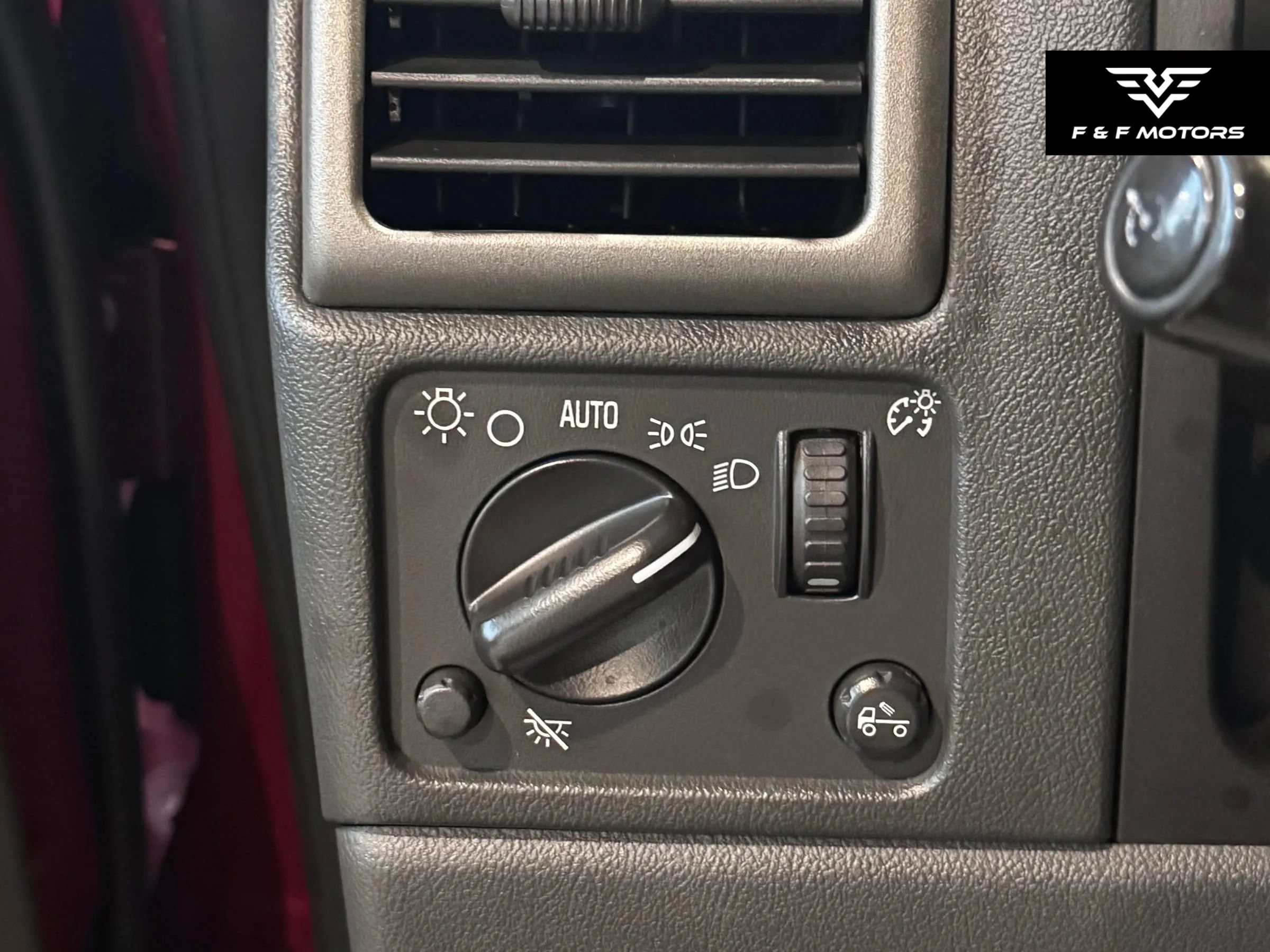 Used 2005 Chevrolet Colorado LS w/ Power Convenience Package RWD image 17