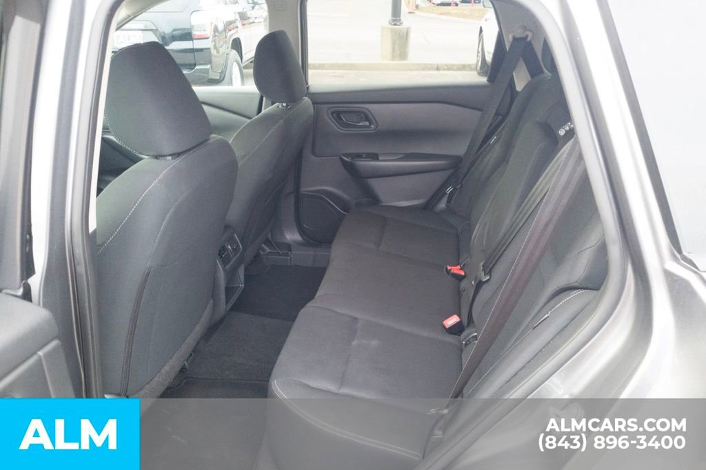 Used 2024 Nissan Rogue S image 18