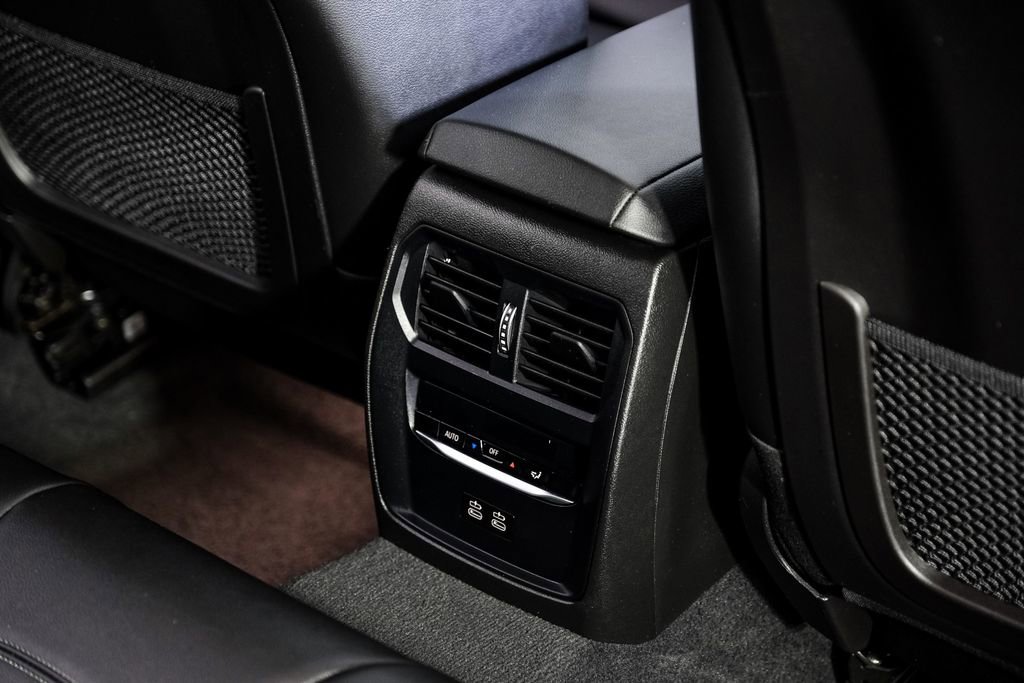 Used 2022 BMW 330e xDrive w/ Driving Assistance Package image 41