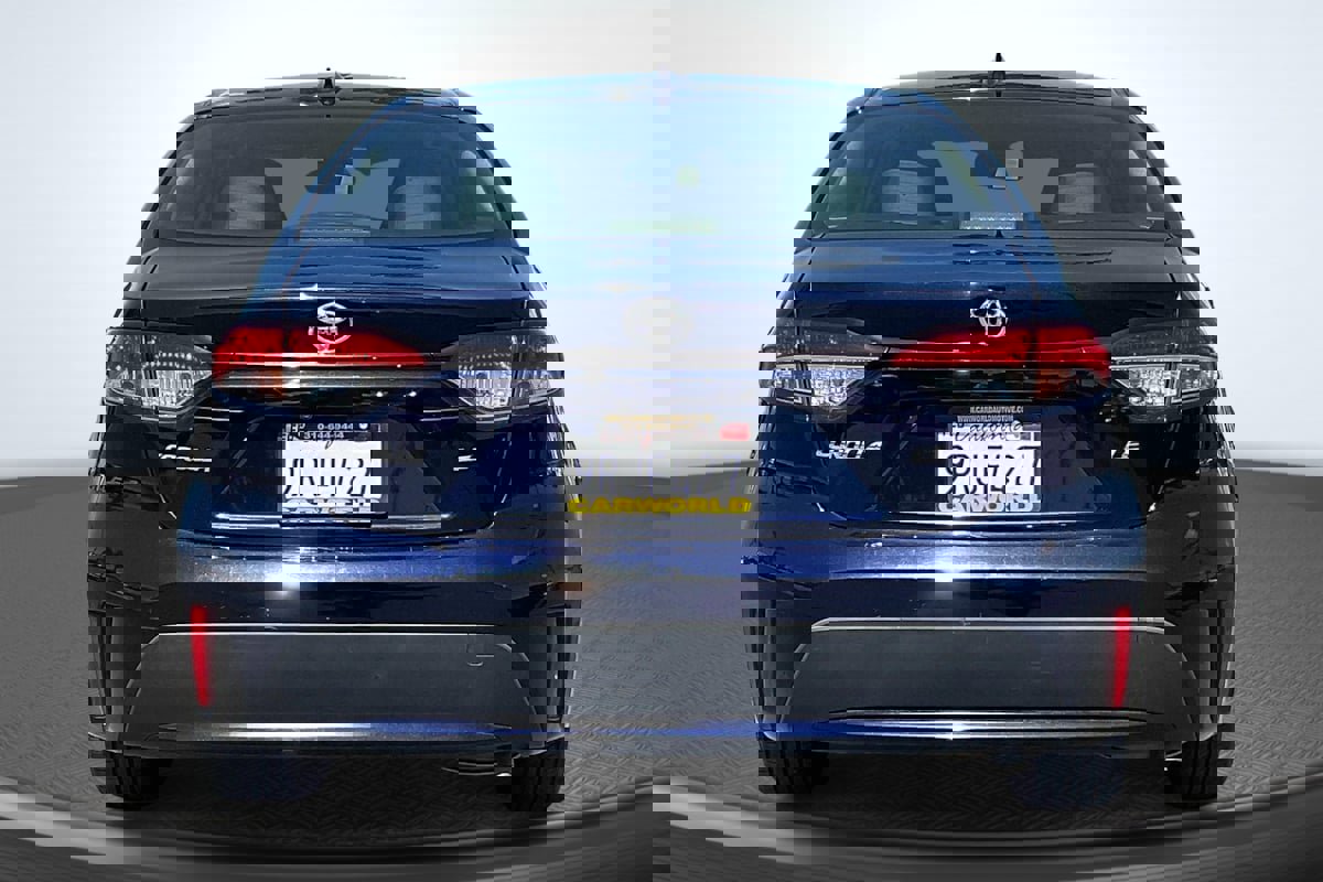 Used 2020 Toyota Corolla LE FWD image 4