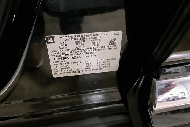 Used 2023 Buick Envision Avenir AWD/4WD image 32