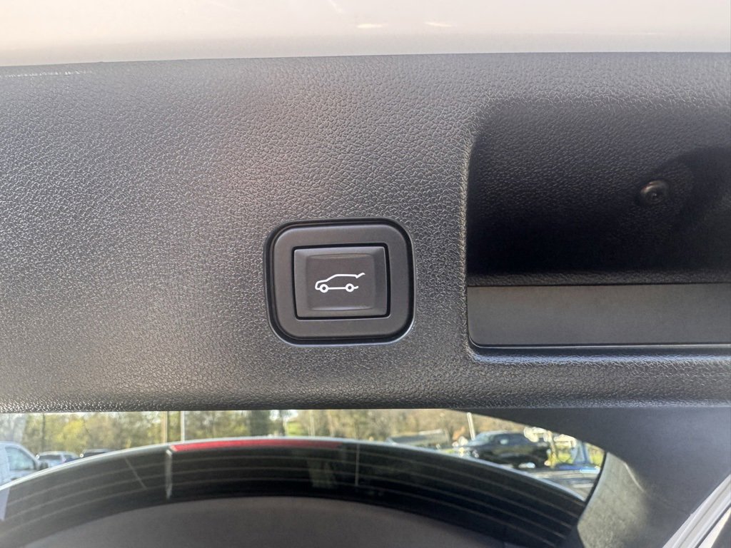 Used 2024 Chevrolet Equinox EV RS w/ Active Safety Package 3 image 24