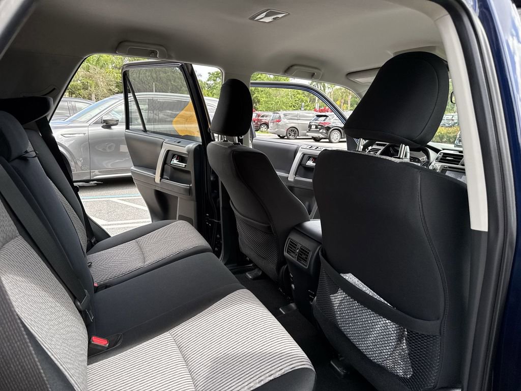 Used 2018 Toyota 4Runner SR5 image 33