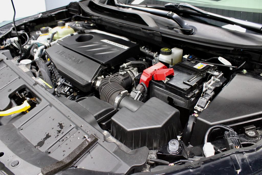 Used 2023 Nissan Rogue SV FWD image 15