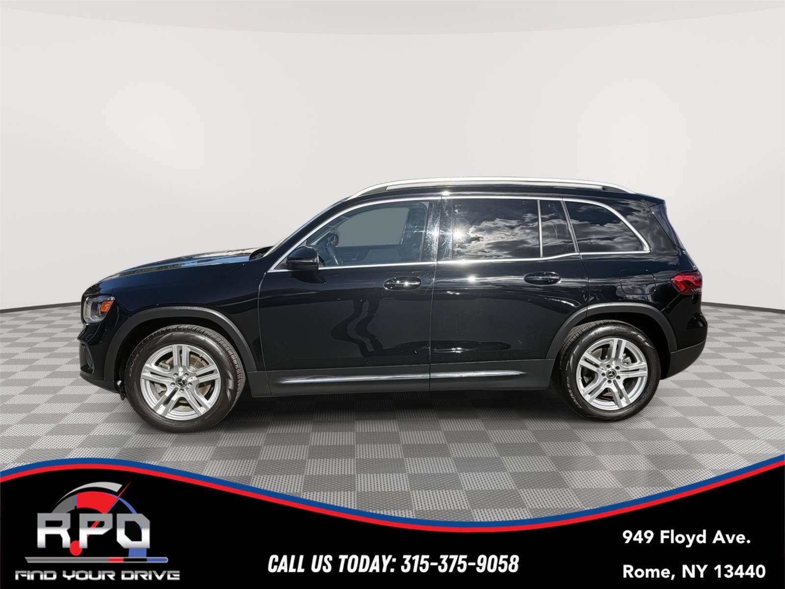 Used 2020 Mercedes-Benz GLB 250 4MATIC image 2