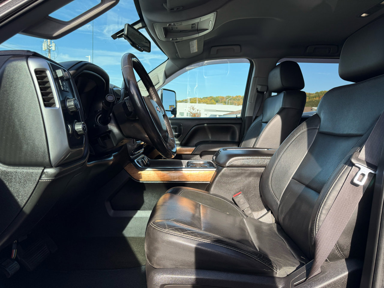 Used 2015 Chevrolet Silverado 2500 LTZ w/ Duramax Plus Package image 2