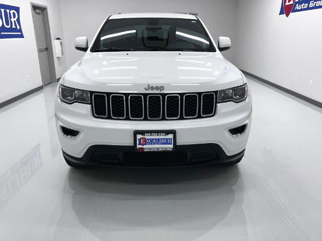 Used 2017 Jeep Grand Cherokee Laredo image 4