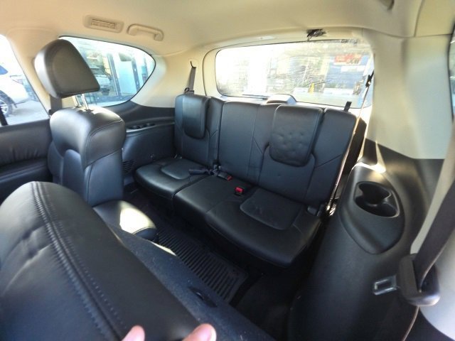 Used 2021 Nissan Armada SL w/ Captain's Chairs Package image 5