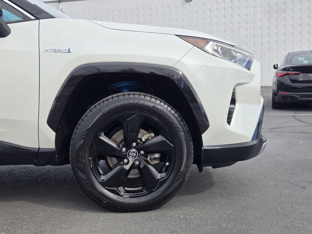 Used 2019 Toyota RAV4 XSE w/ All Weather Liner Package AWD/4WD image 9