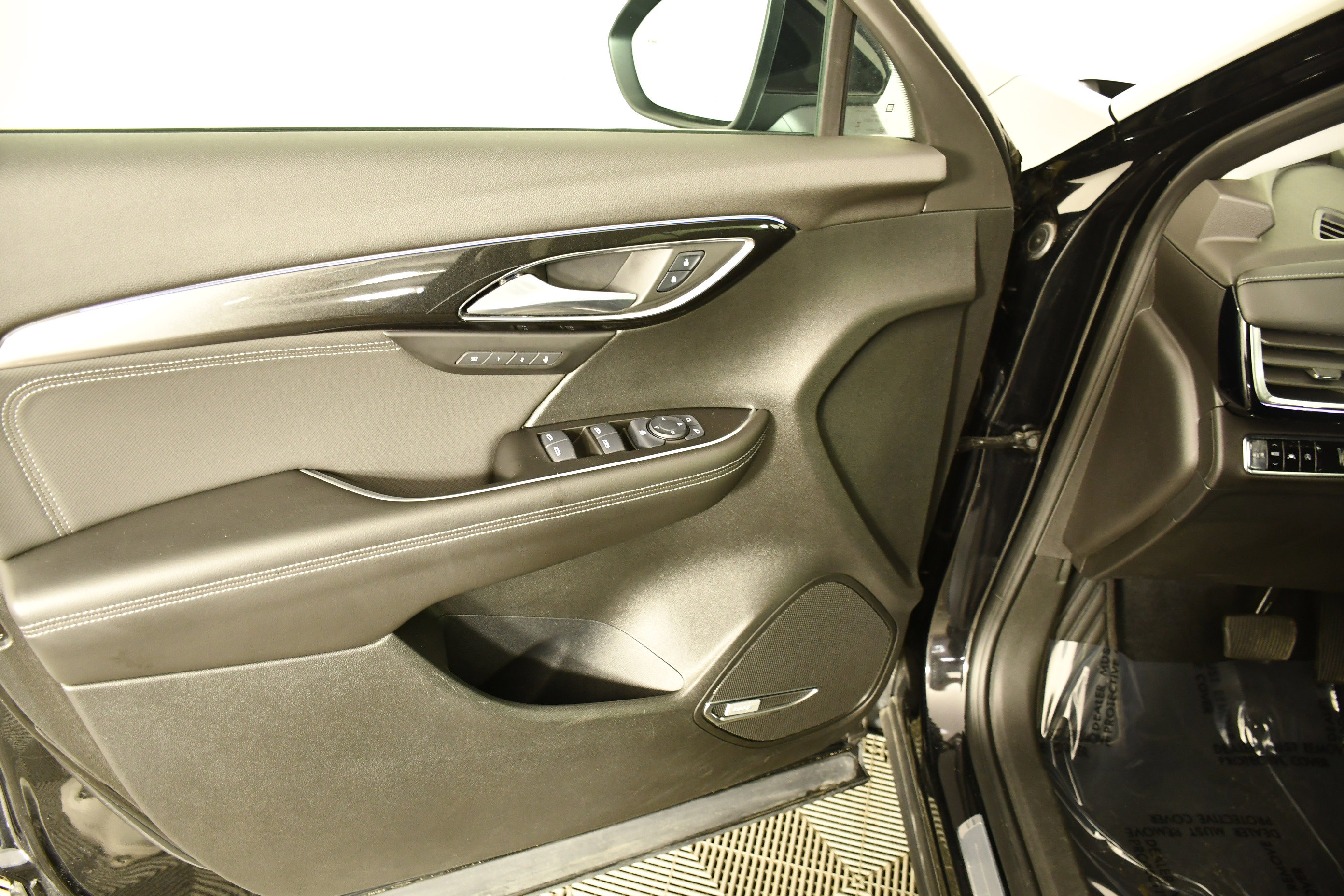 Used 2024 Buick Envision Preferred AWD/4WD image 36