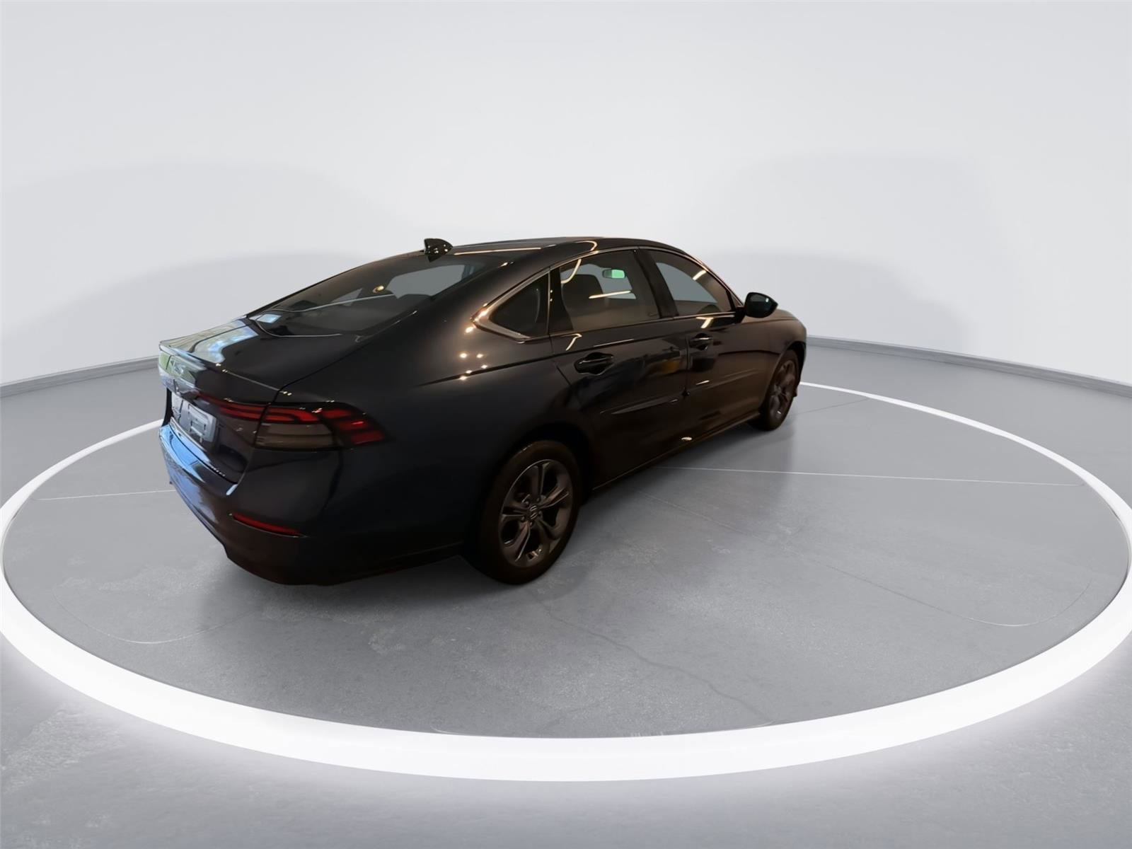 Used 2024 Honda Accord EX image 7