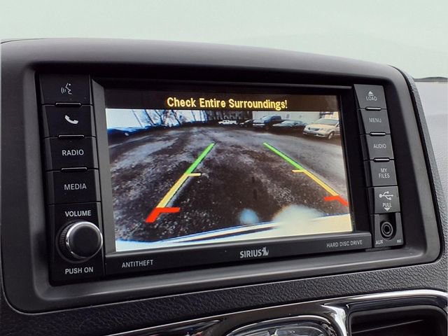 Used 2014 Chrysler Town & Country Touring image 6