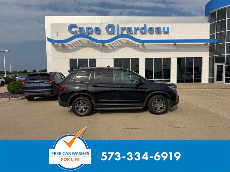 Used 2024 Honda Passport TrailSport image 1