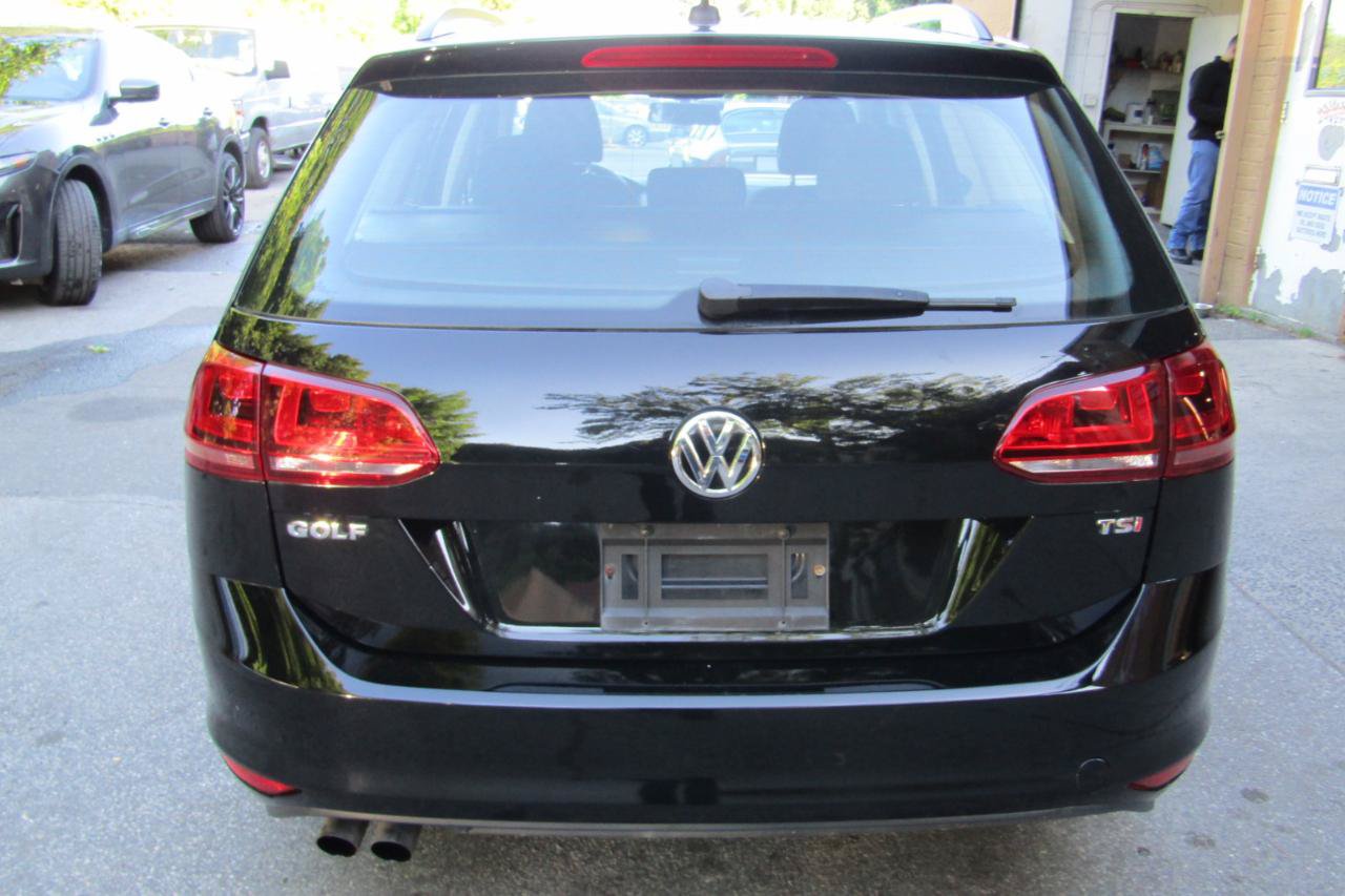 Used 2017 Volkswagen Golf S FWD image 11