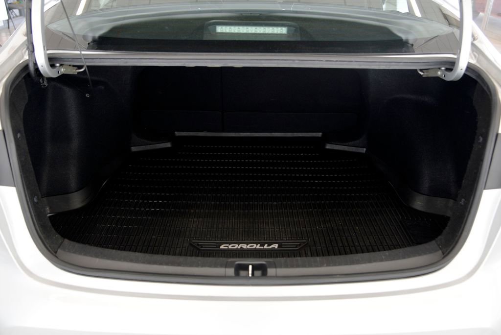 Used 2020 Toyota Corolla SE image 28