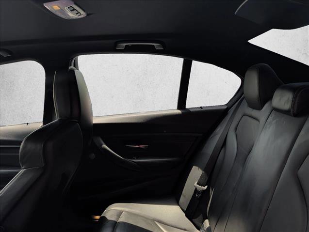 Used 2016 BMW M3 RWD image 17