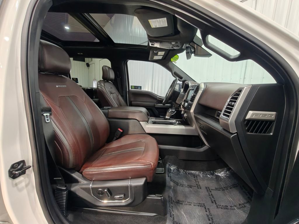 Used 2016 Ford F150 Platinum w/ Equipment Group 701A Luxury image 38