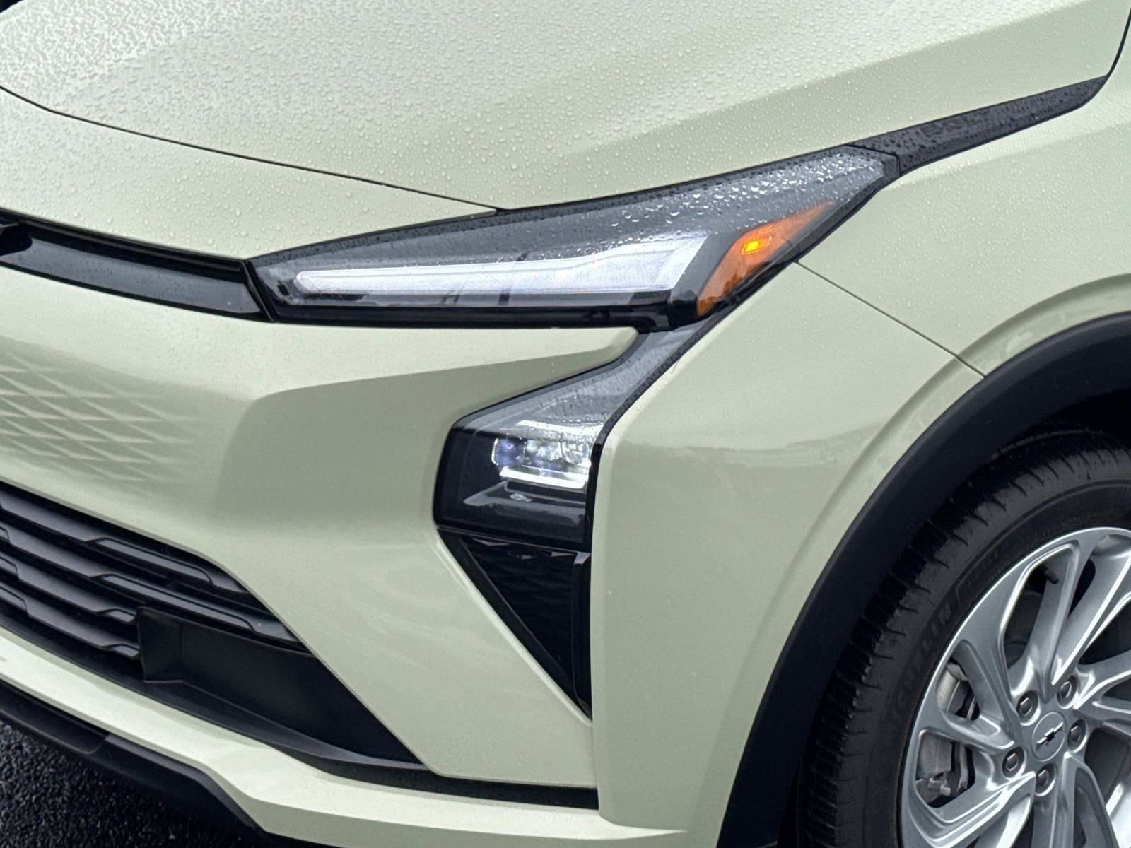 New 2027 Chevrolet Bolt LT FWD image 7