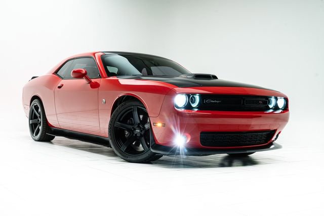 Used 2016 Dodge Challenger R/T Scat Pack image 5