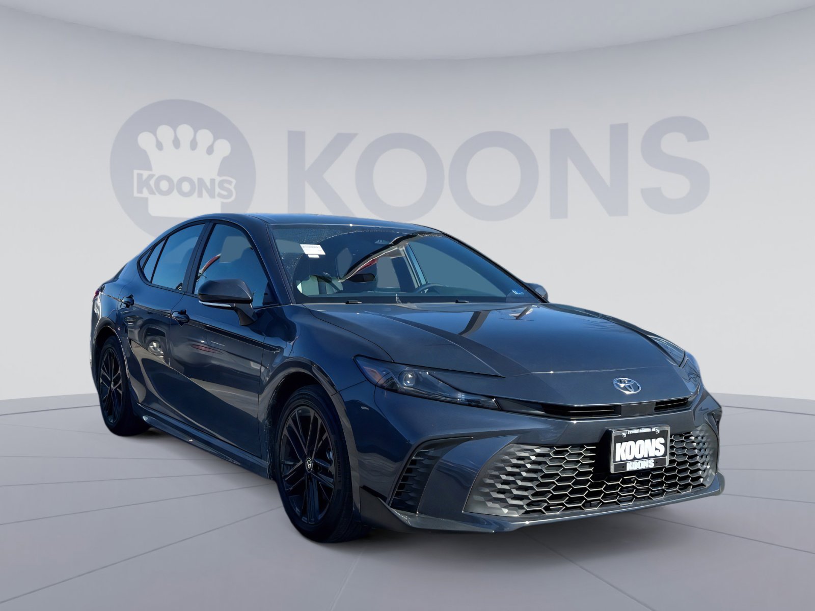 New 2026 Toyota Camry SE w/ Convenience Package FWD image 4