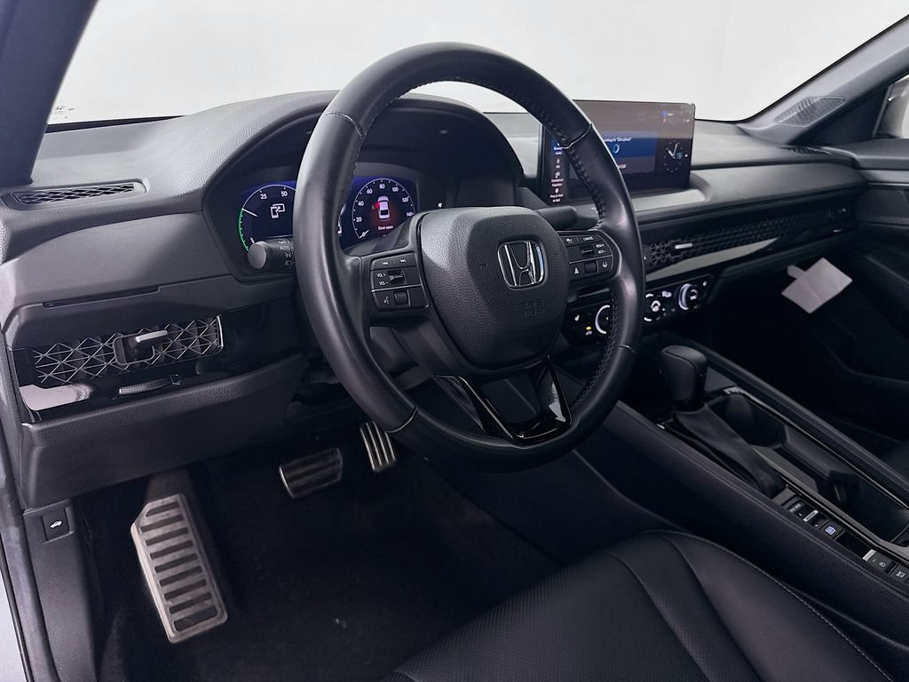 Used 2024 Honda Accord Sport image 9