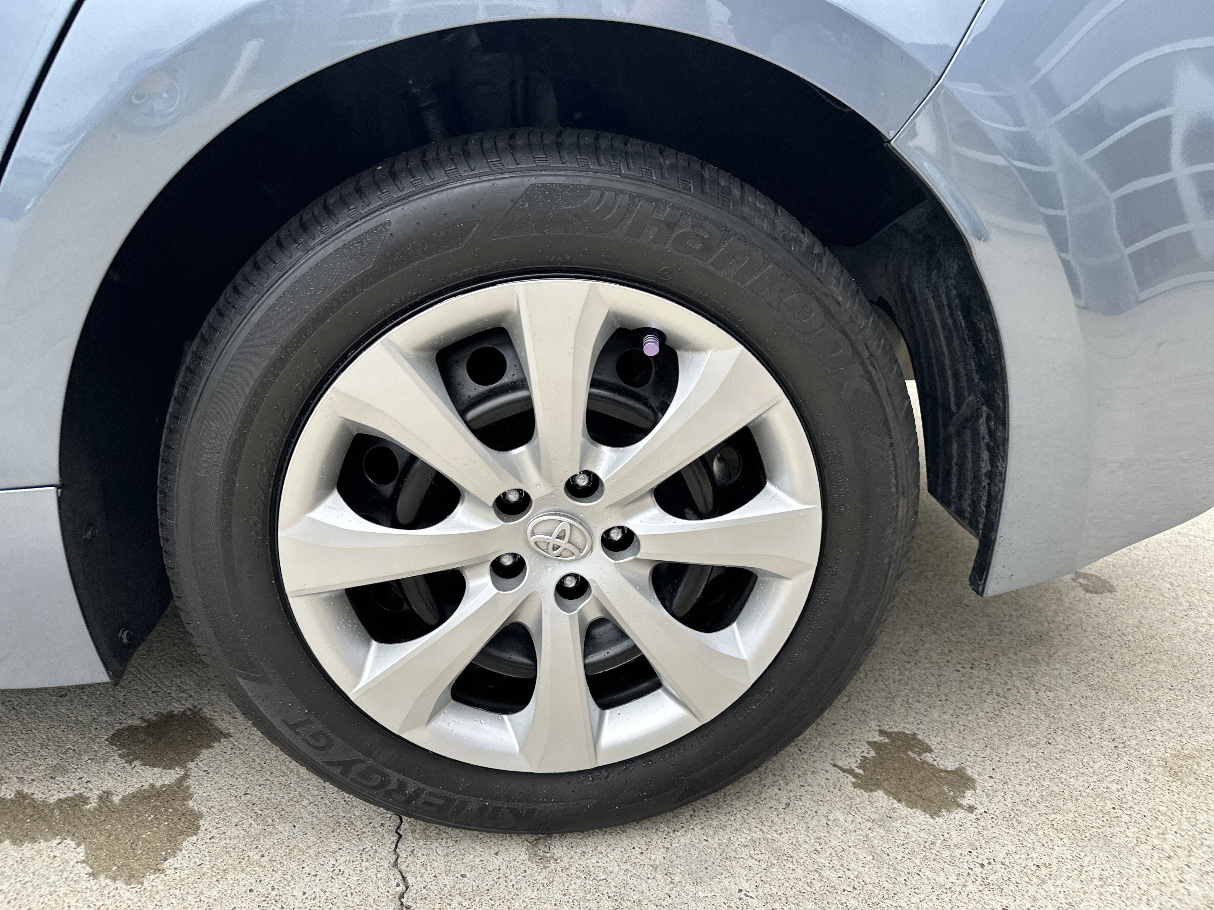 Used 2025 Toyota Corolla LE FWD image 34