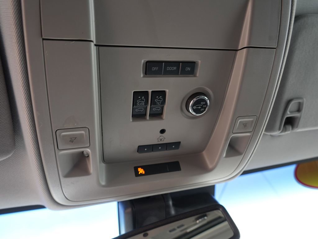 Used 2017 Chevrolet Suburban Premier image 35