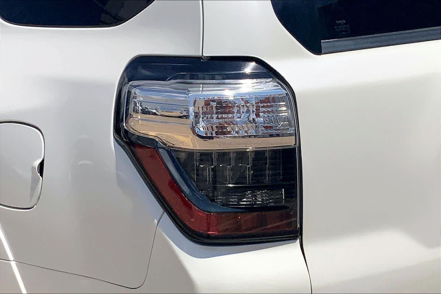 Used 2018 Toyota 4Runner Limited RWD image 28