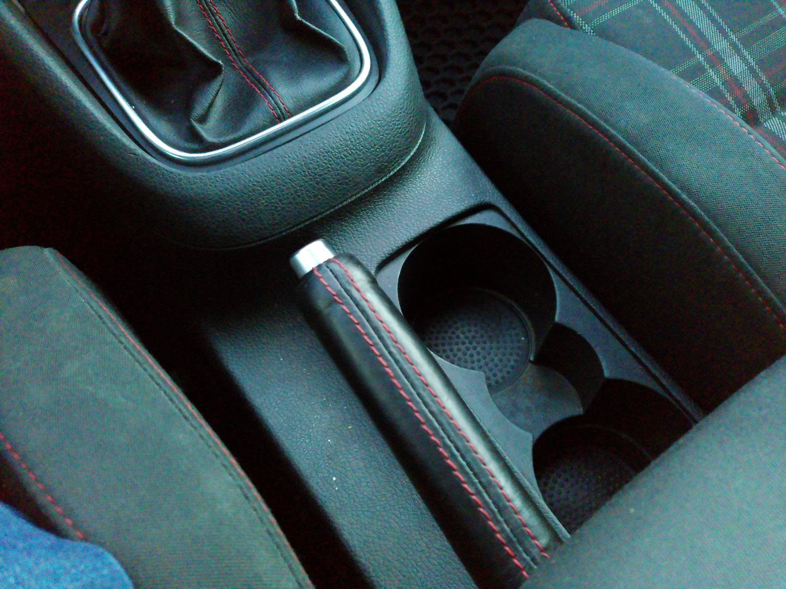 Used 2012 Volkswagen GTI 4-Door FWD image 21