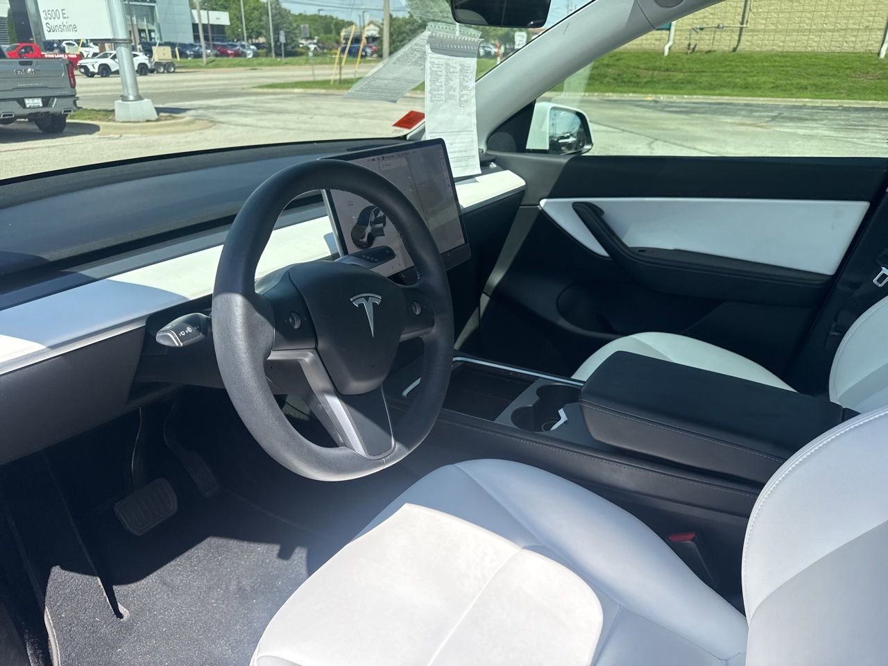 Used 2022 Tesla Model Y Long Range AWD/4WD image 8