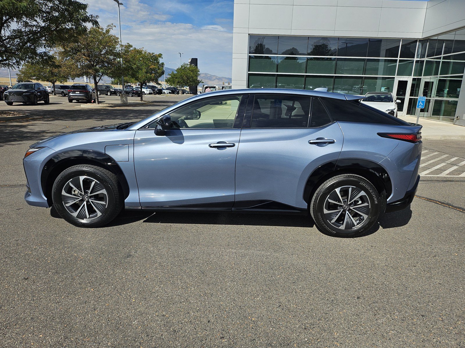 Used 2023 Lexus RZ 450e Premium w/ Technology Package AWD/4WD image 9