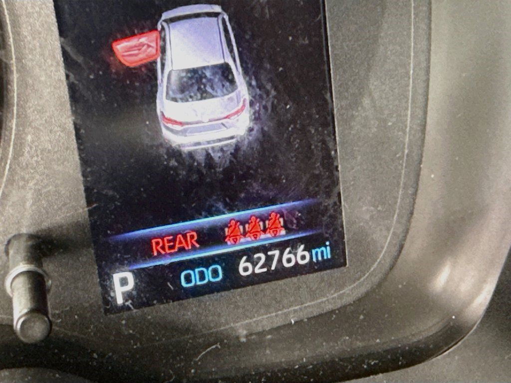 Used 2022 Toyota Corolla LE FWD image 15