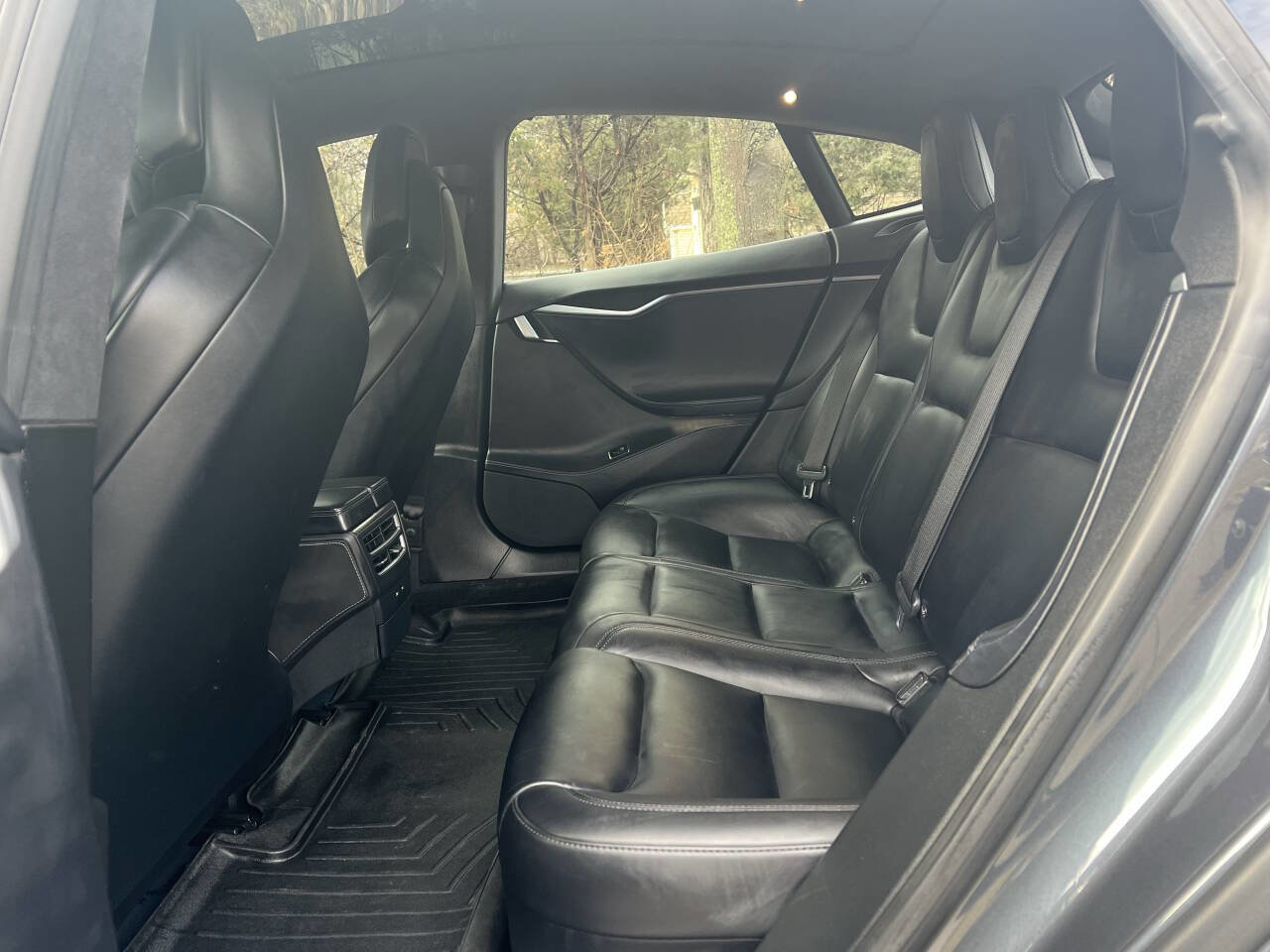 Used 2019 Tesla Model S Performance image 9
