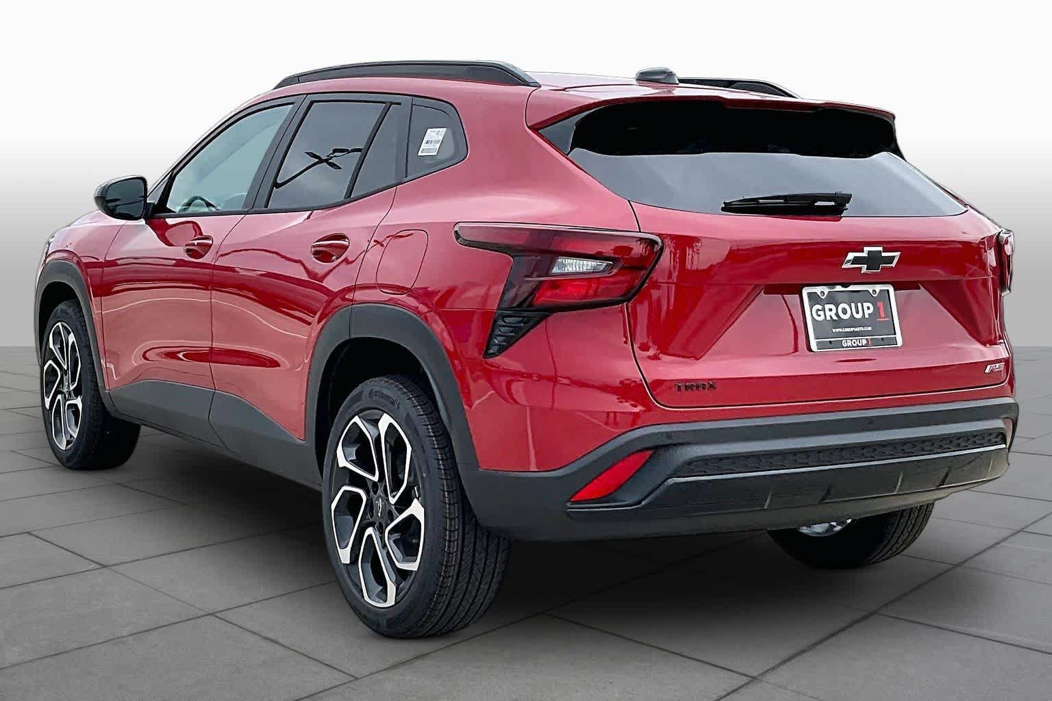New 2026 Chevrolet Trax RS w/ Driver Confidence Package FWD image 4