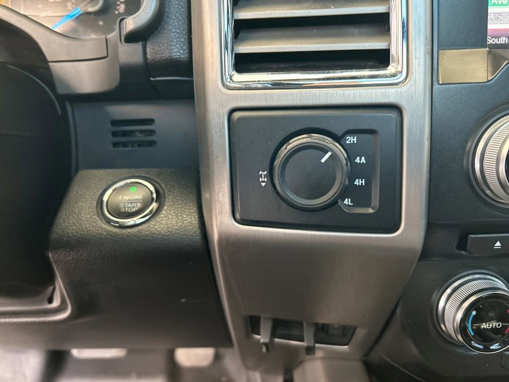 Used 2015 Ford F150 Platinum w/ Equipment Group 701A Luxury image 55