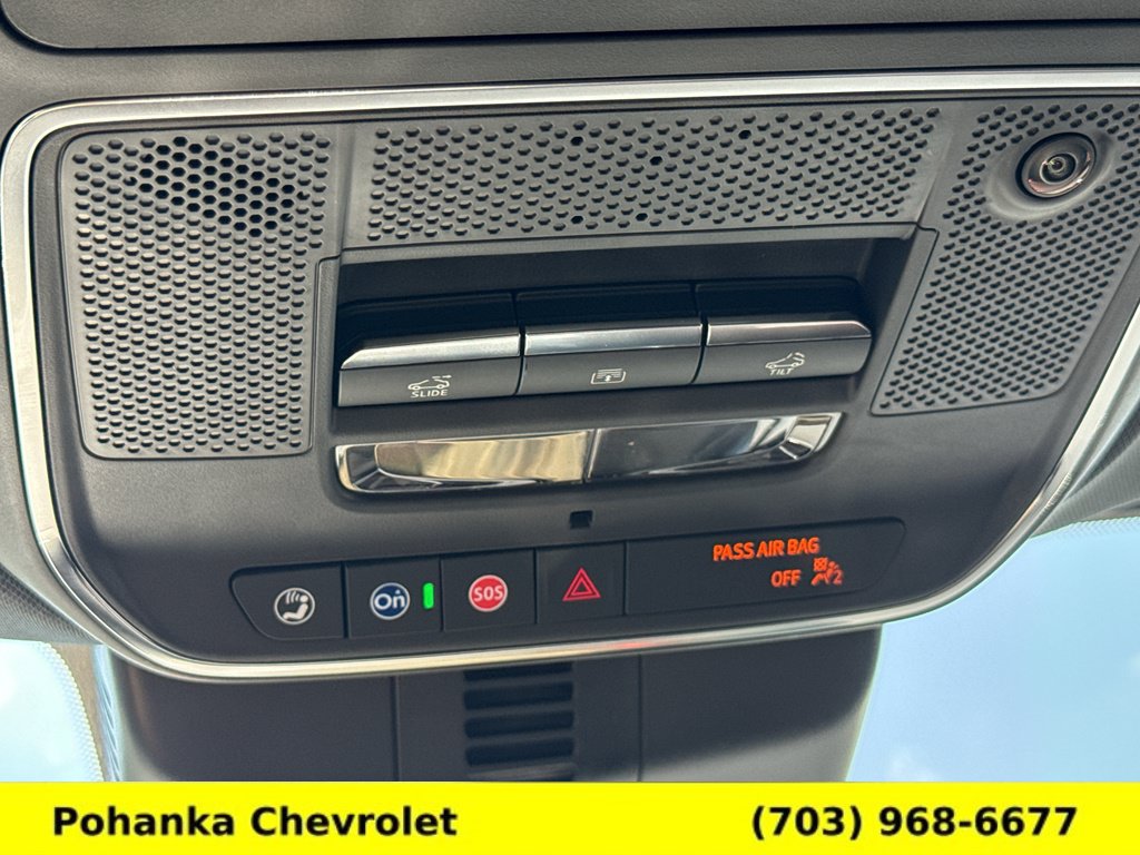 New 2027 Chevrolet Traverse RS w/ LPO, Floor Liner Package AWD/4WD image 17