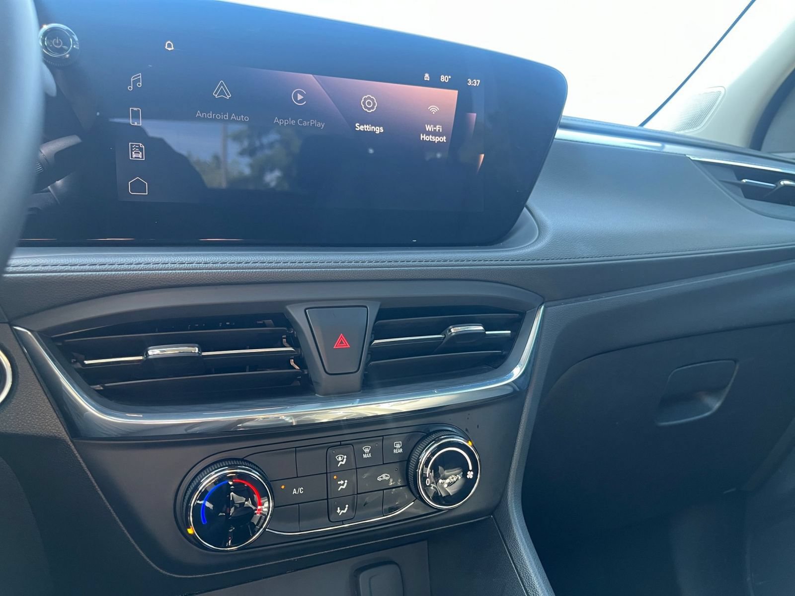 Used 2025 Buick Encore GX Preferred FWD image 19