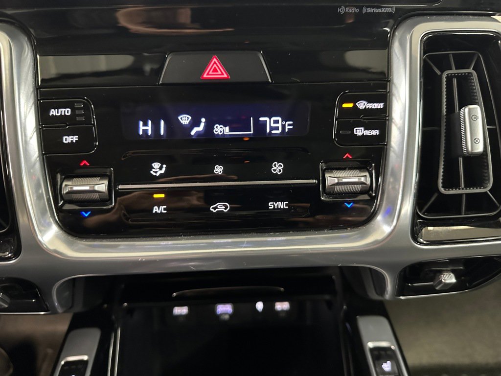 Used 2023 Kia Sorento SX image 13