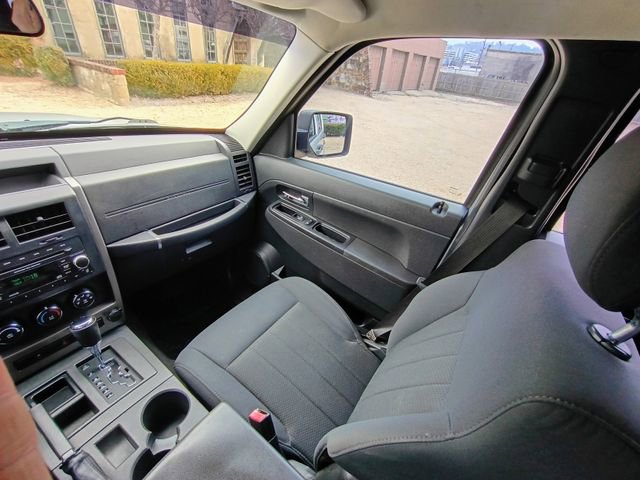Used 2012 Jeep Liberty Sport image 40