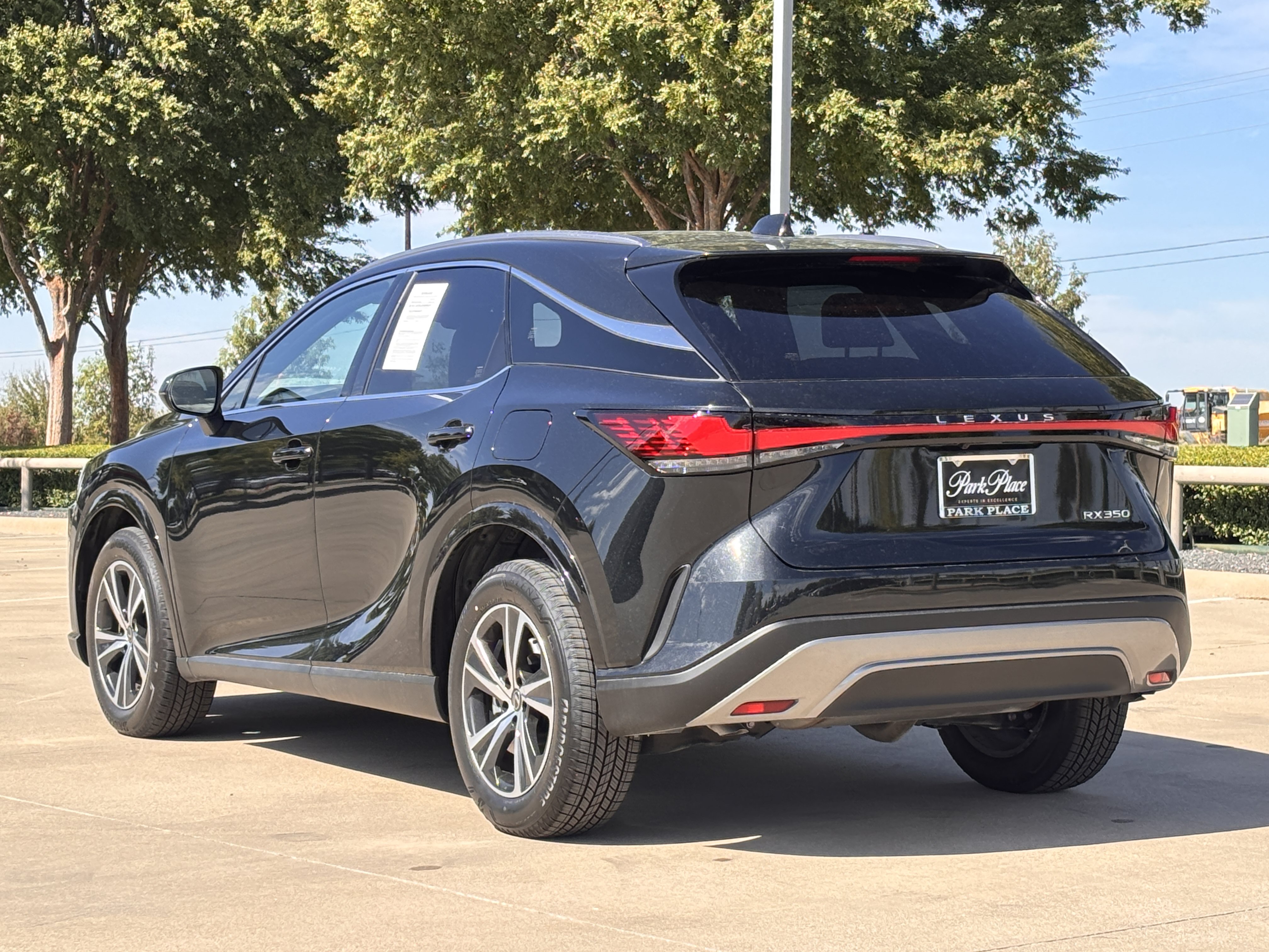 Used 2026 Lexus RX 350 Premium w/ Accessory Package (Z1) FWD image 6