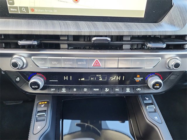 New 2025 Kia Telluride EX w/ EX Captain's Chair Package image 23