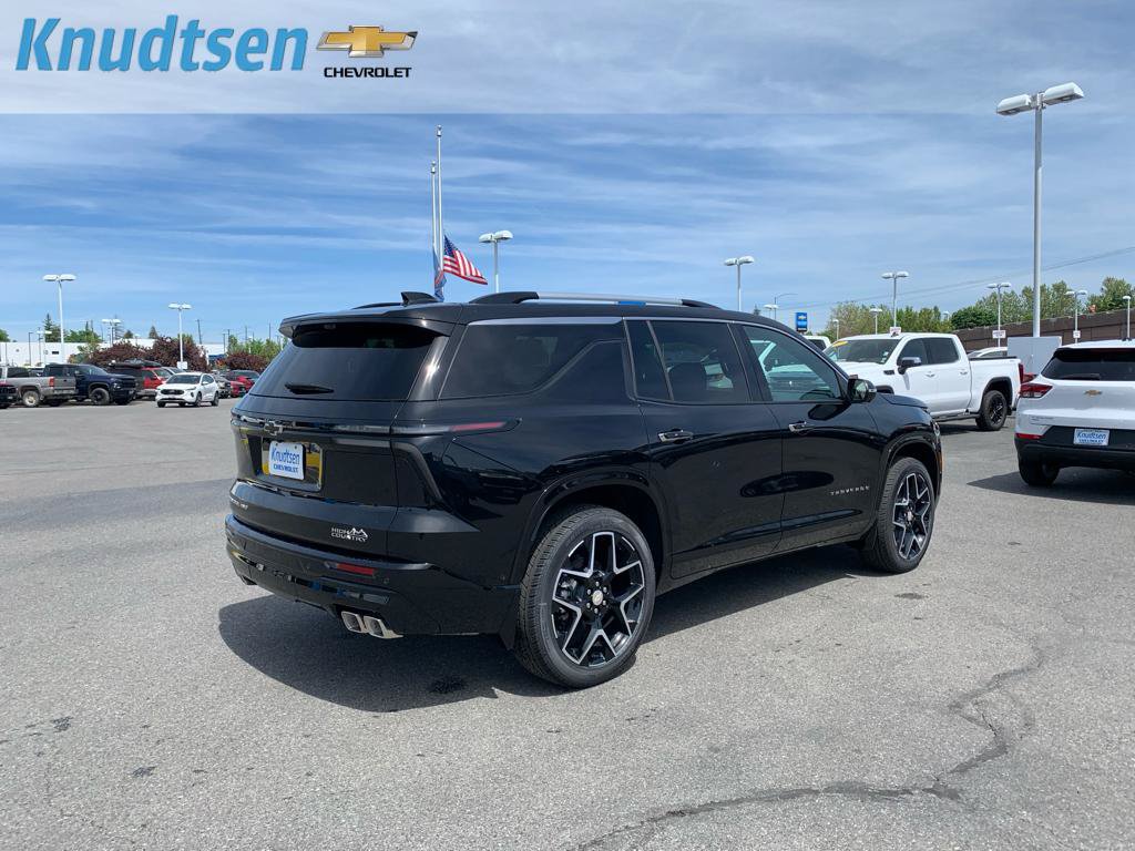 New 2026 Chevrolet Traverse High Country w/ LPO, Floor Liner Package AWD/4WD image 7
