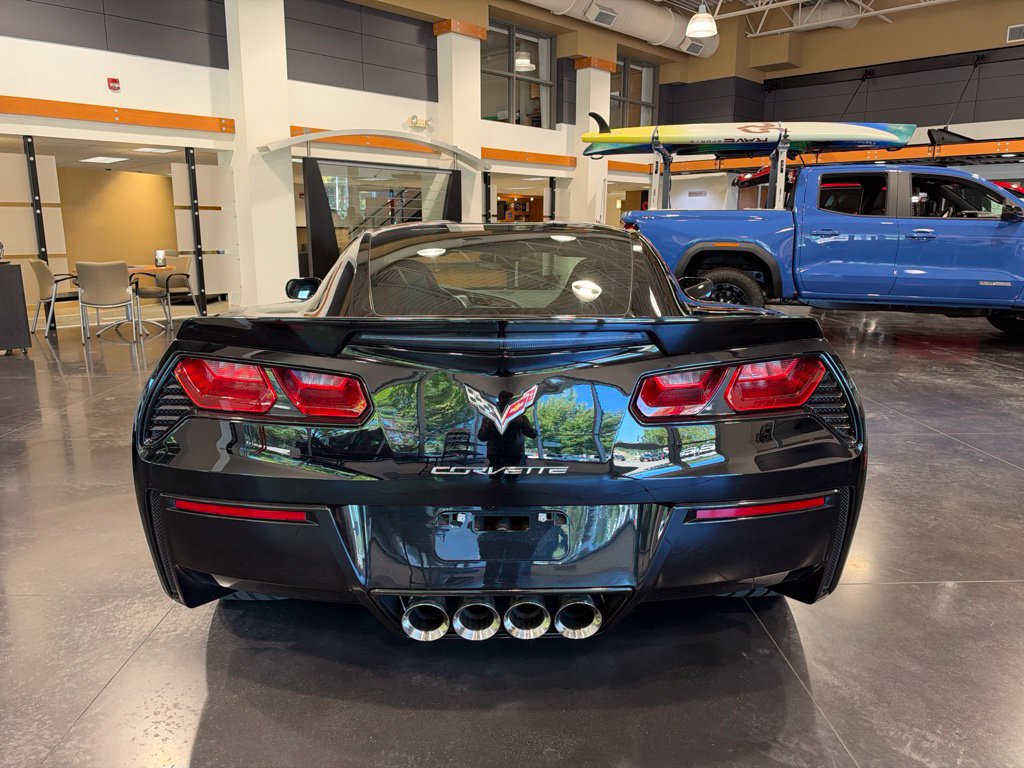 Used 2016 Chevrolet Corvette Stingray Coupe w/ 3LT Preferred Equipment Group RWD image 3