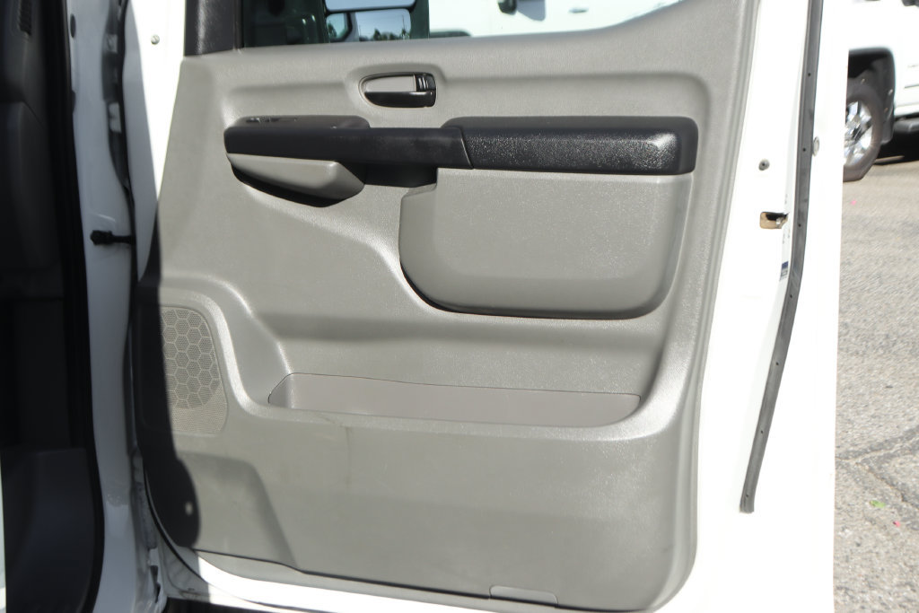 Used 2020 Nissan NV 3500 S RWD image 34